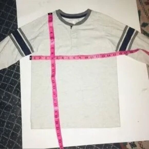 ๐ญ Garanimals 365 Kids EUC Gray Tee 1/4 Button Raglan Henley L/S Shirt Boy 7 ๐HP๐ - Picture 6 of 14